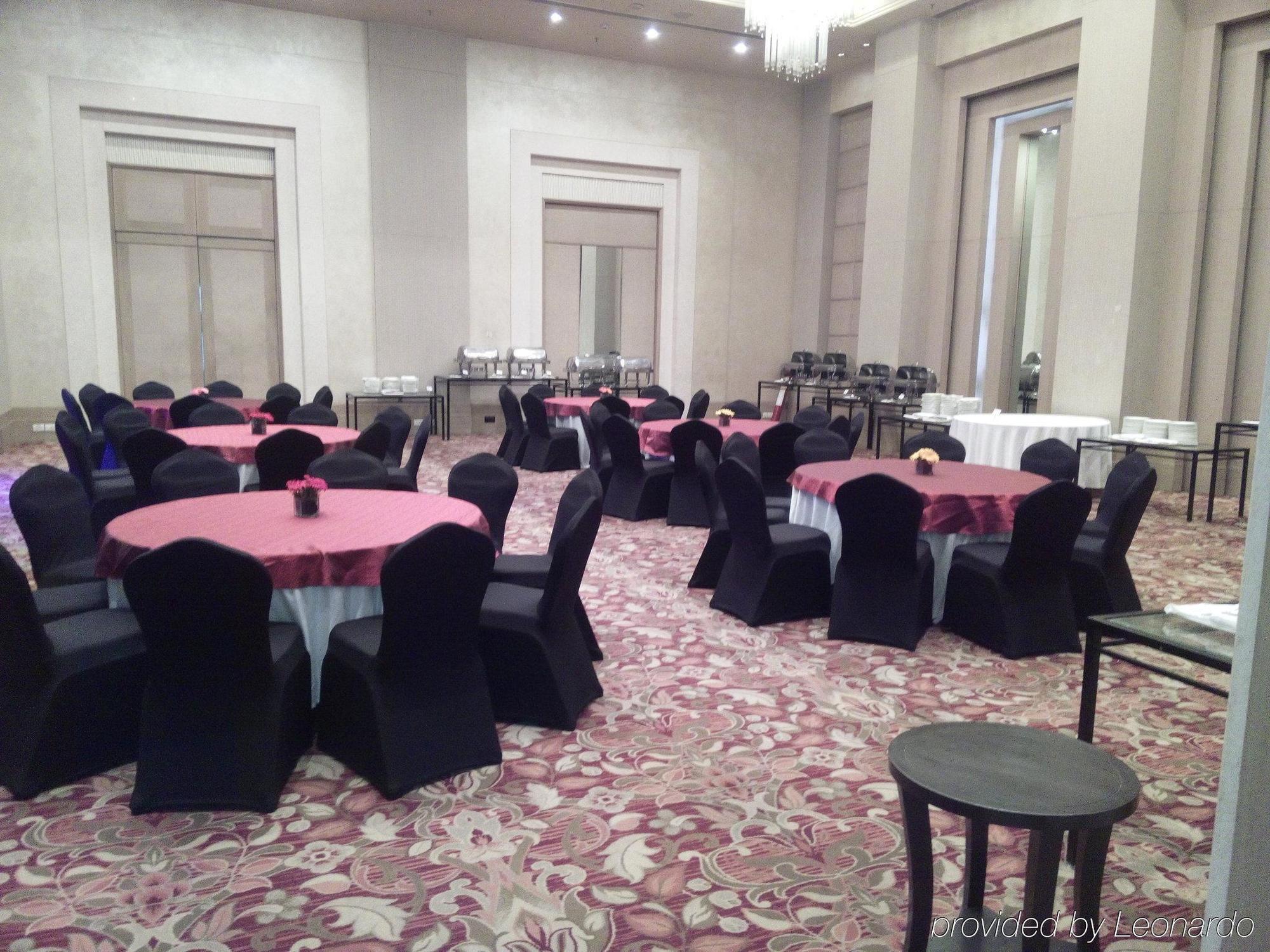 Lemon Tree Premier 2, Gurugram Hotel Gurgaon Buitenkant foto